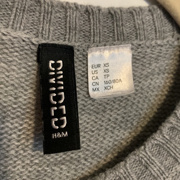 DIVIDED H&M Christmas sequin sweater - Picture 3 of 4